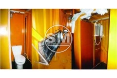 20 - Footer Portable Toilet-Interior
